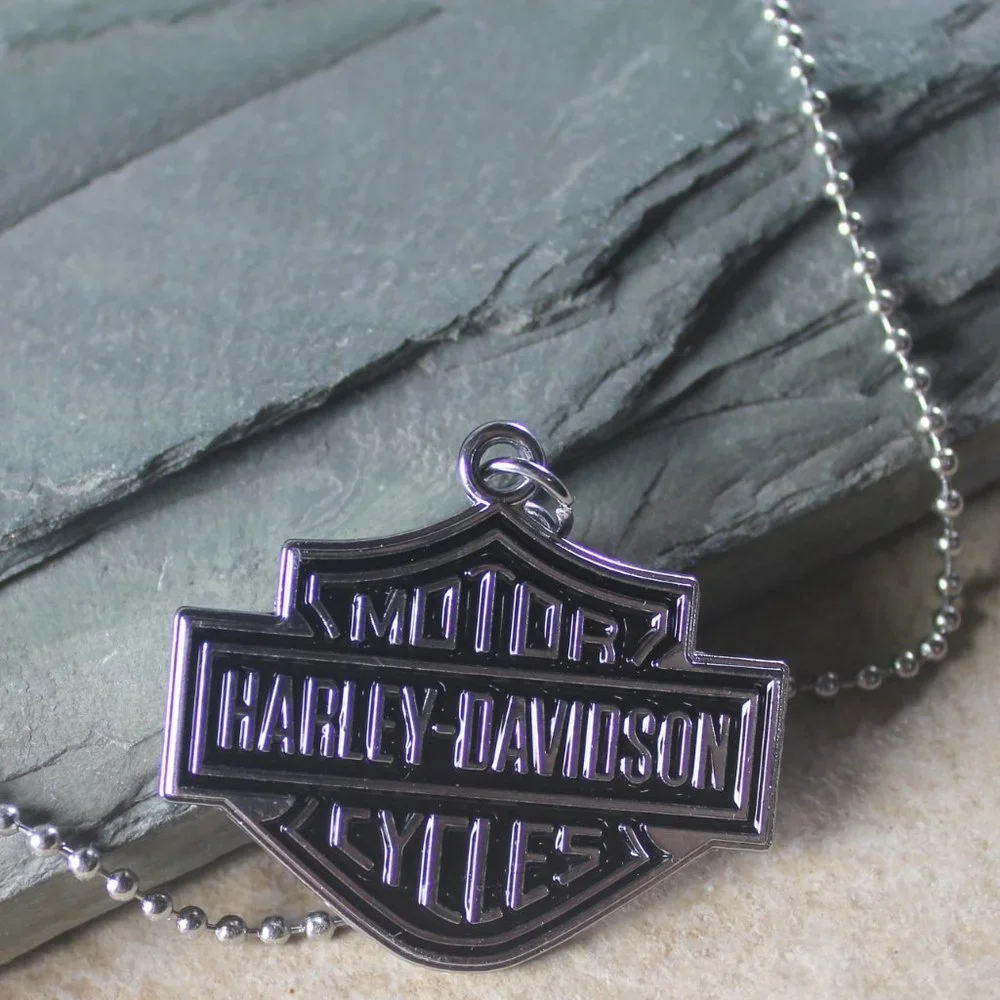 HARLEY DAVIDSON Bar and Shield Metal Penda…